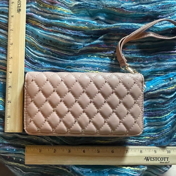 Pale pink quilted with pearls wallet. Measures approximately by 4 inches. NWOT - Picture 5 of 7